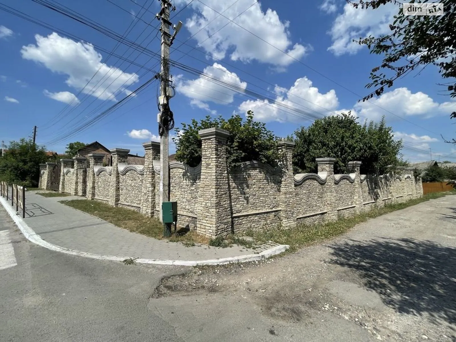 Продается одноэтажный дом 30 кв. м с гаражом, цена: 60000 $ - фото 1