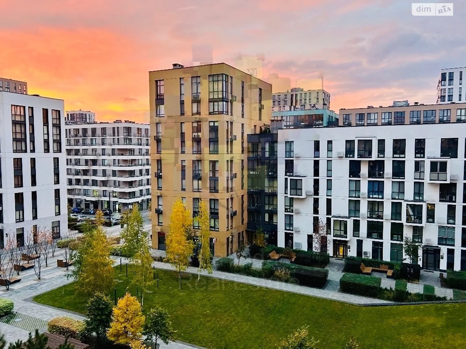 Продается 1-комнатная квартира 29.8 кв. м в Киеве, ул. Салютная, 2 корпус 1 - фото 1