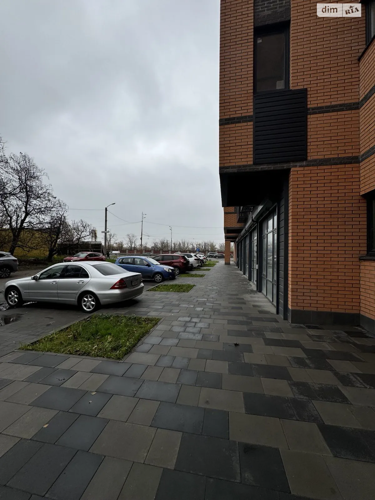 Продается помещения свободного назначения 40.8 кв. м в 10-этажном здании, цена: 48000 $ - фото 1