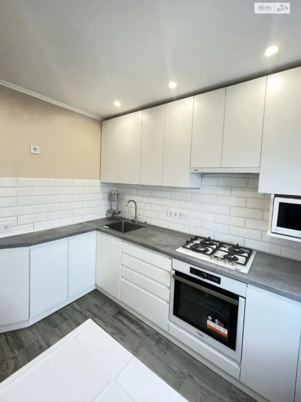 Сдается в аренду 1-комнатная квартира 38 кв. м в Виннице, ул. Павла Тычины - фото 1