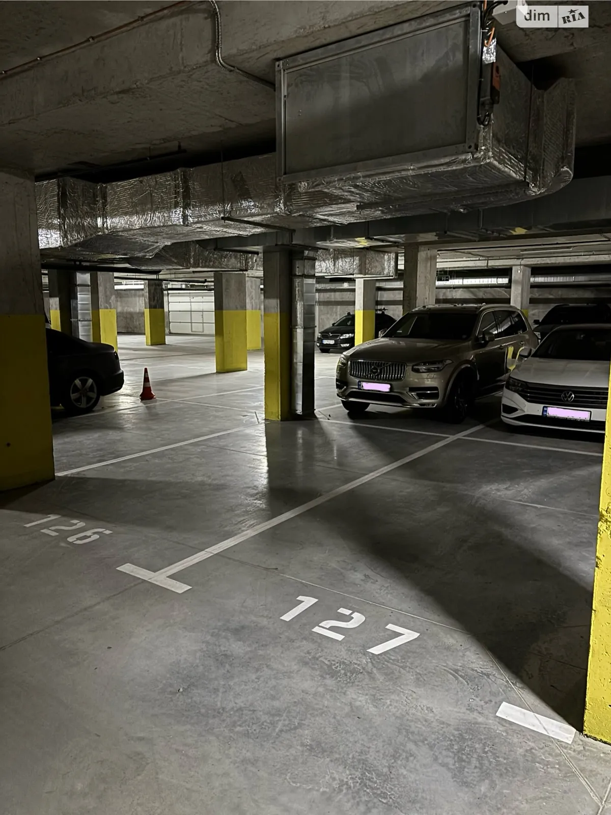 Сдается в аренду подземный паркинг под легковое авто на 13 кв. м, цена: 6000 грн - фото 1