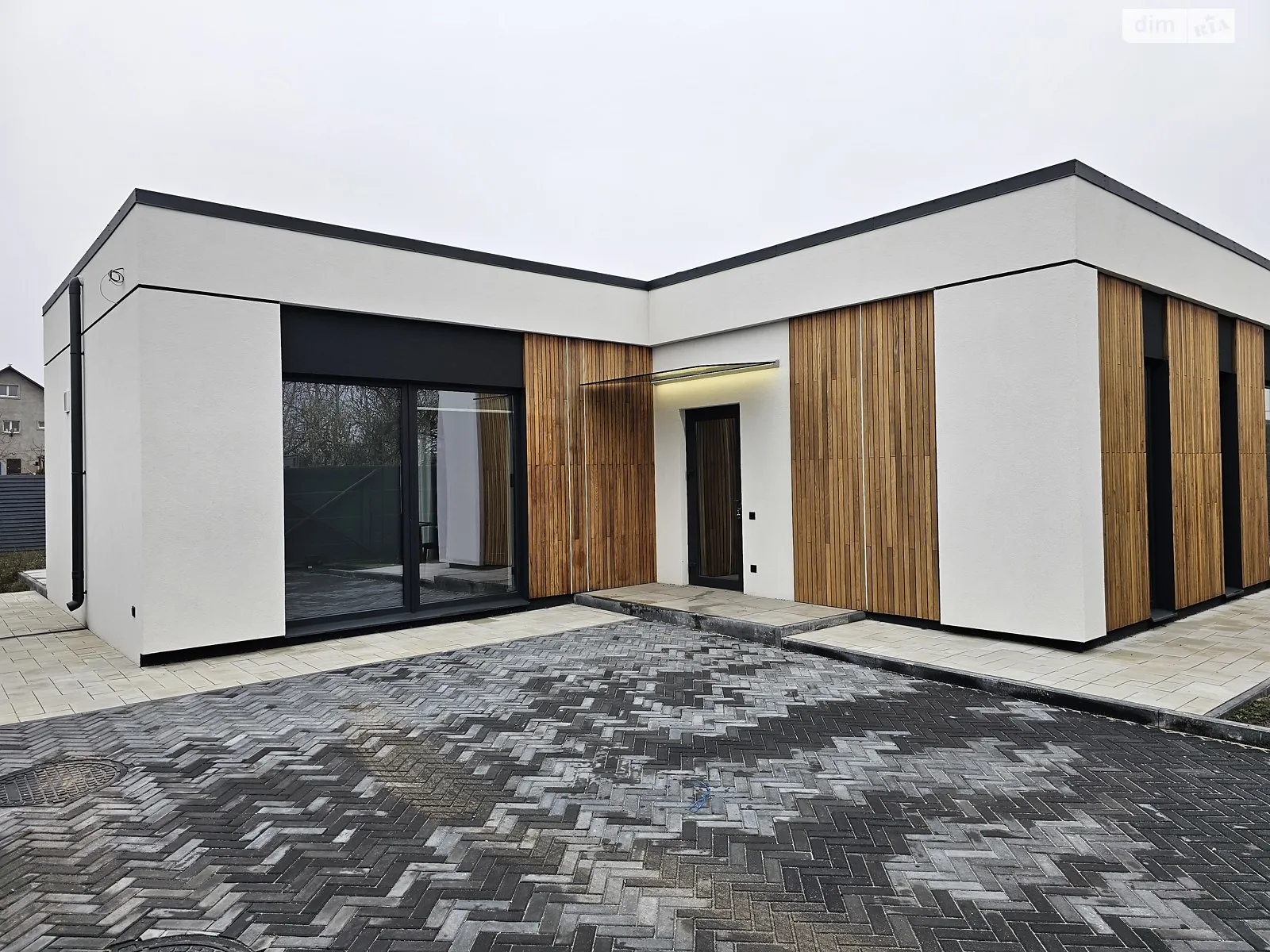 Продается одноэтажный дом 105 кв. м с террасой, цена: 173000 $ - фото 1