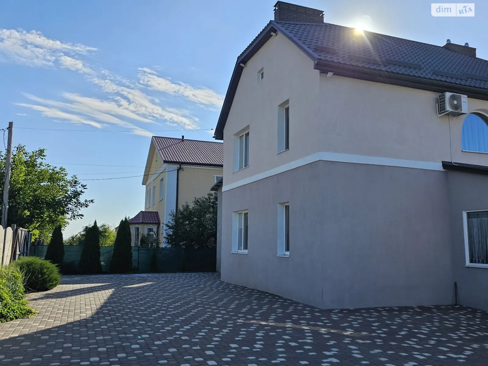 Продается дом на 2 этажа 181.6 кв. м с беседкой, цена: 160000 $ - фото 1