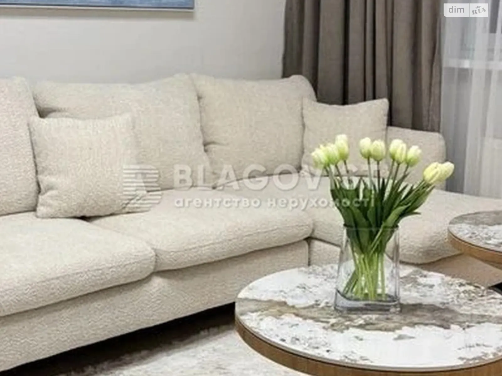 Продается 1-комнатная квартира 50 кв. м в Киеве, ул. Васильковская, 37Г - фото 1