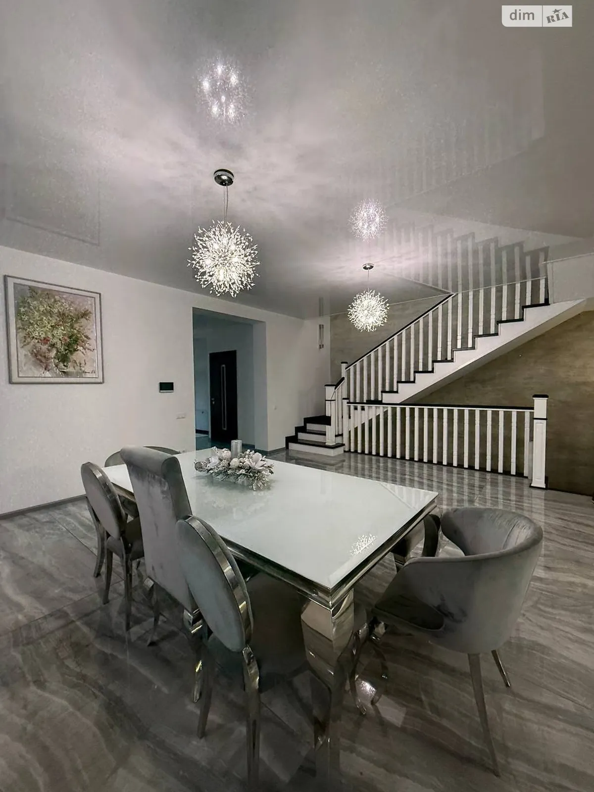 Продается дом на 2 этажа 360 кв. м с террасой, цена: 520000 € - фото 1