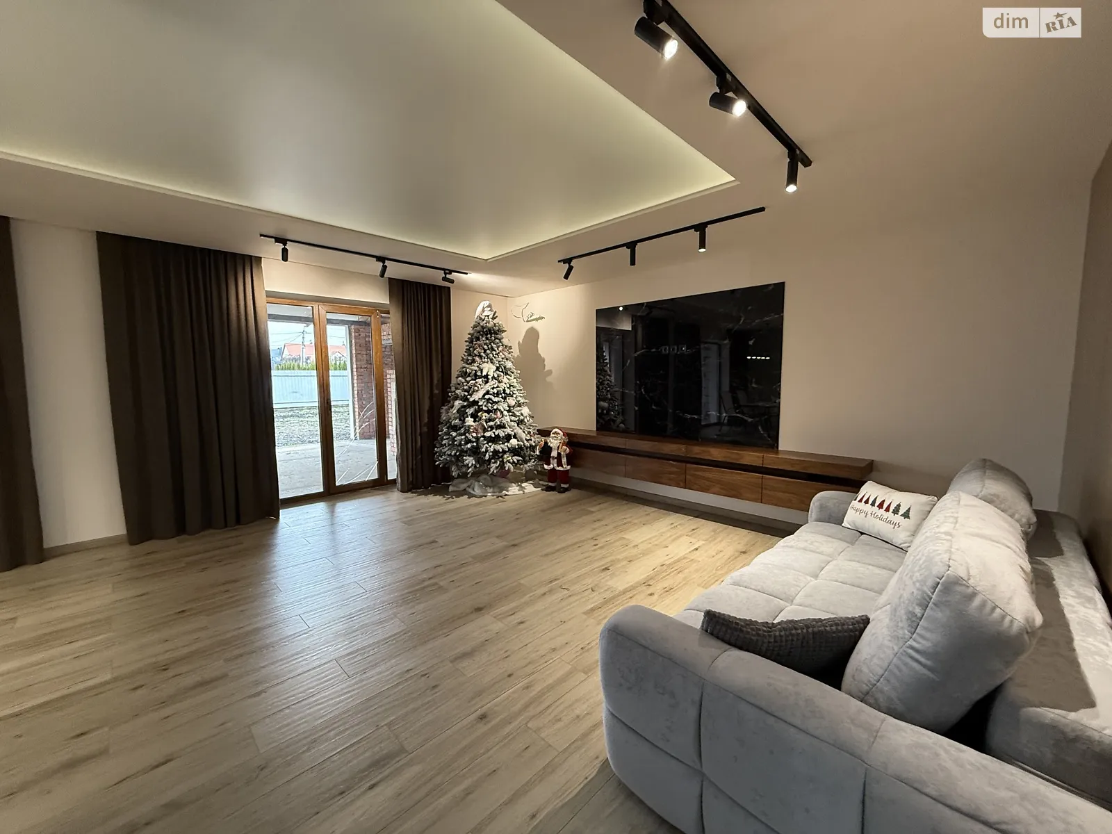 Продается дом на 2 этажа 287 кв. м с мансардой, цена: 260000 $ - фото 1