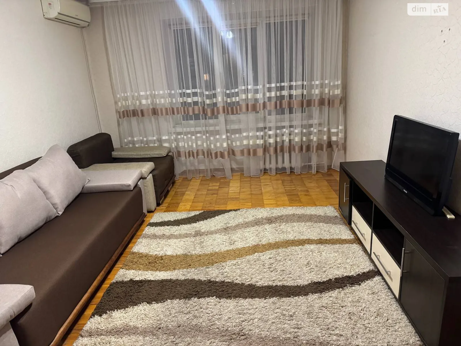 2-комнатная квартира 52 кв. м в Луцке, ул. Гулака-Артемовского - фото 1