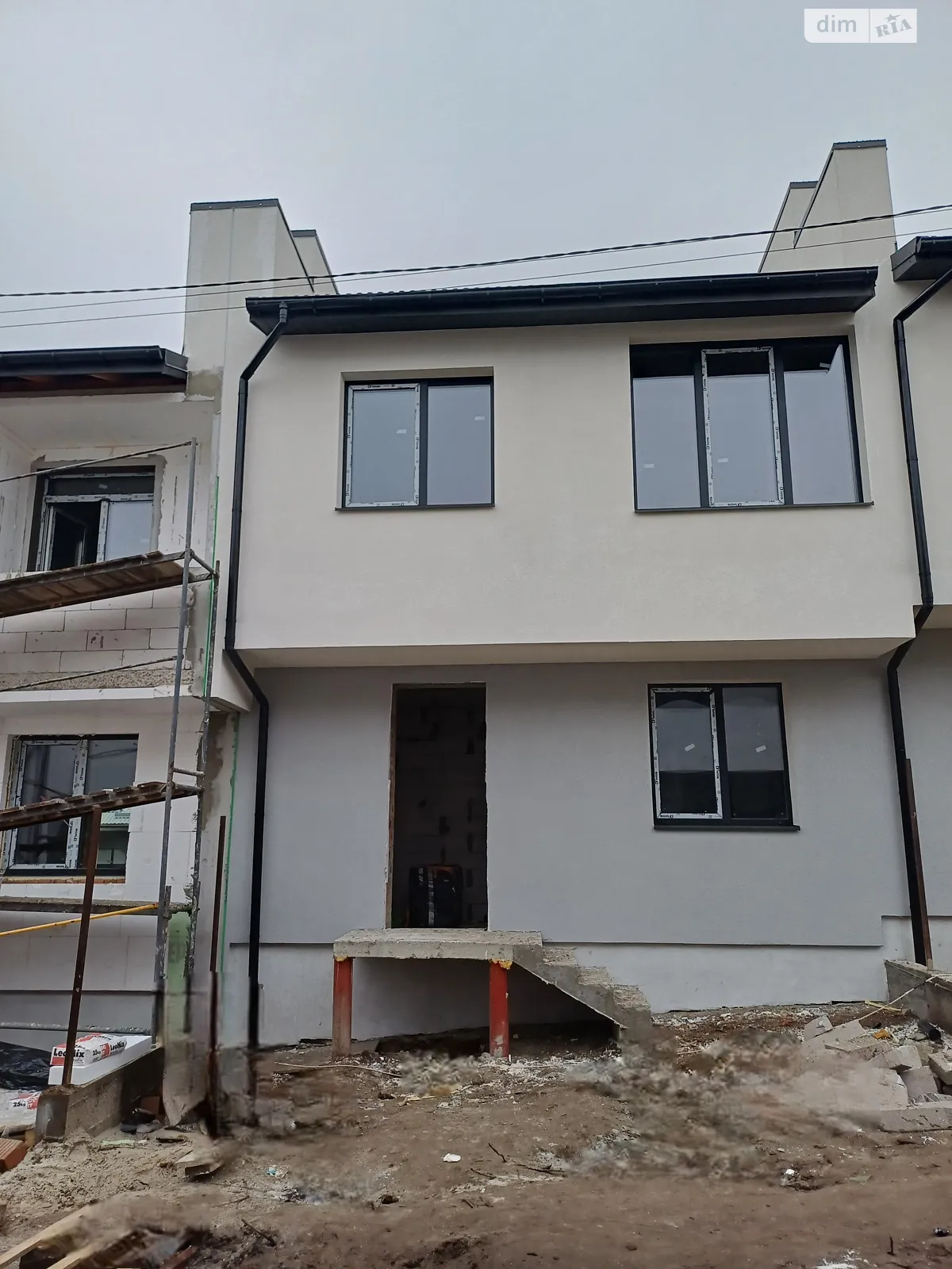 Продается часть дома 86 кв. м с гаражом, цена: 60000 $ - фото 1