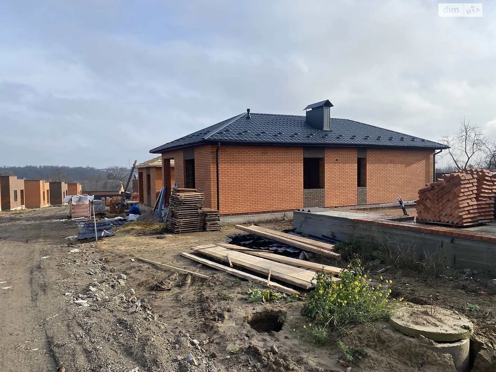 Продается одноэтажный дом 90 кв. м с подвалом, цена: 84000 $ - фото 1