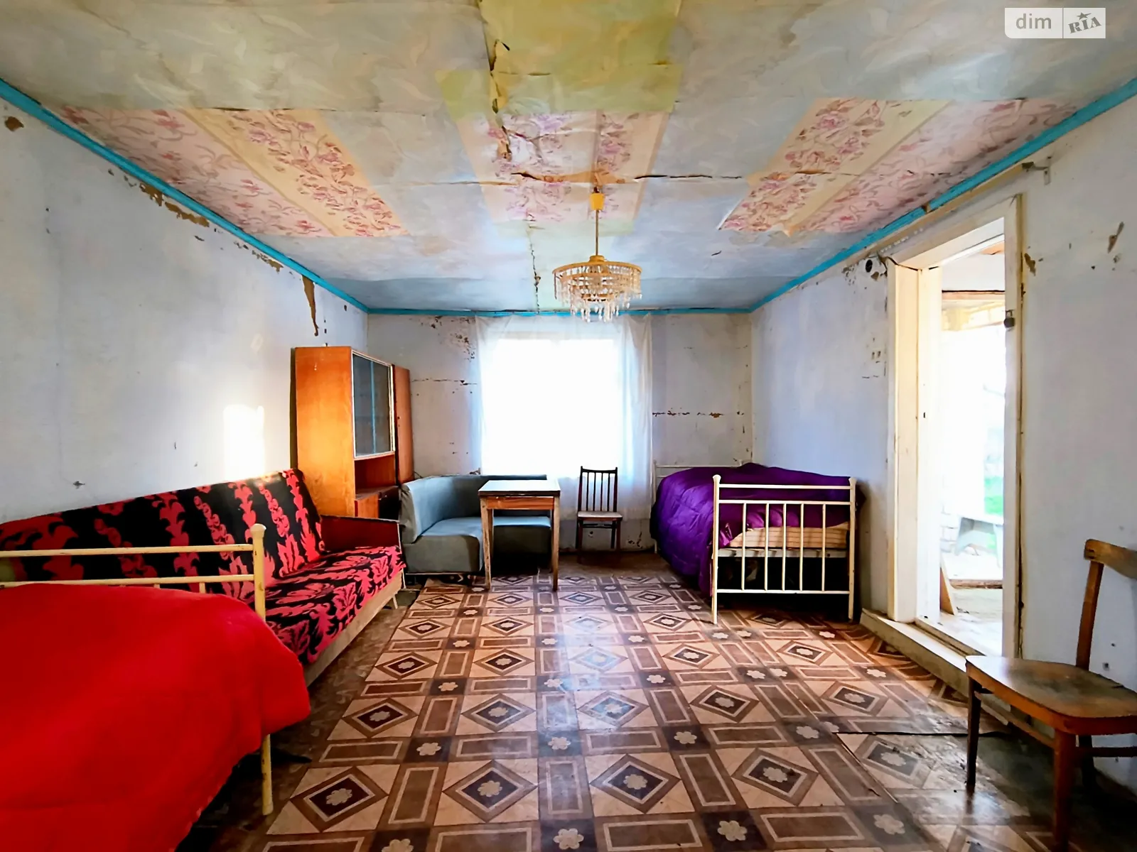 Продается дом на 2 этажа 55 кв. м с камином, цена: 5000 $ - фото 1