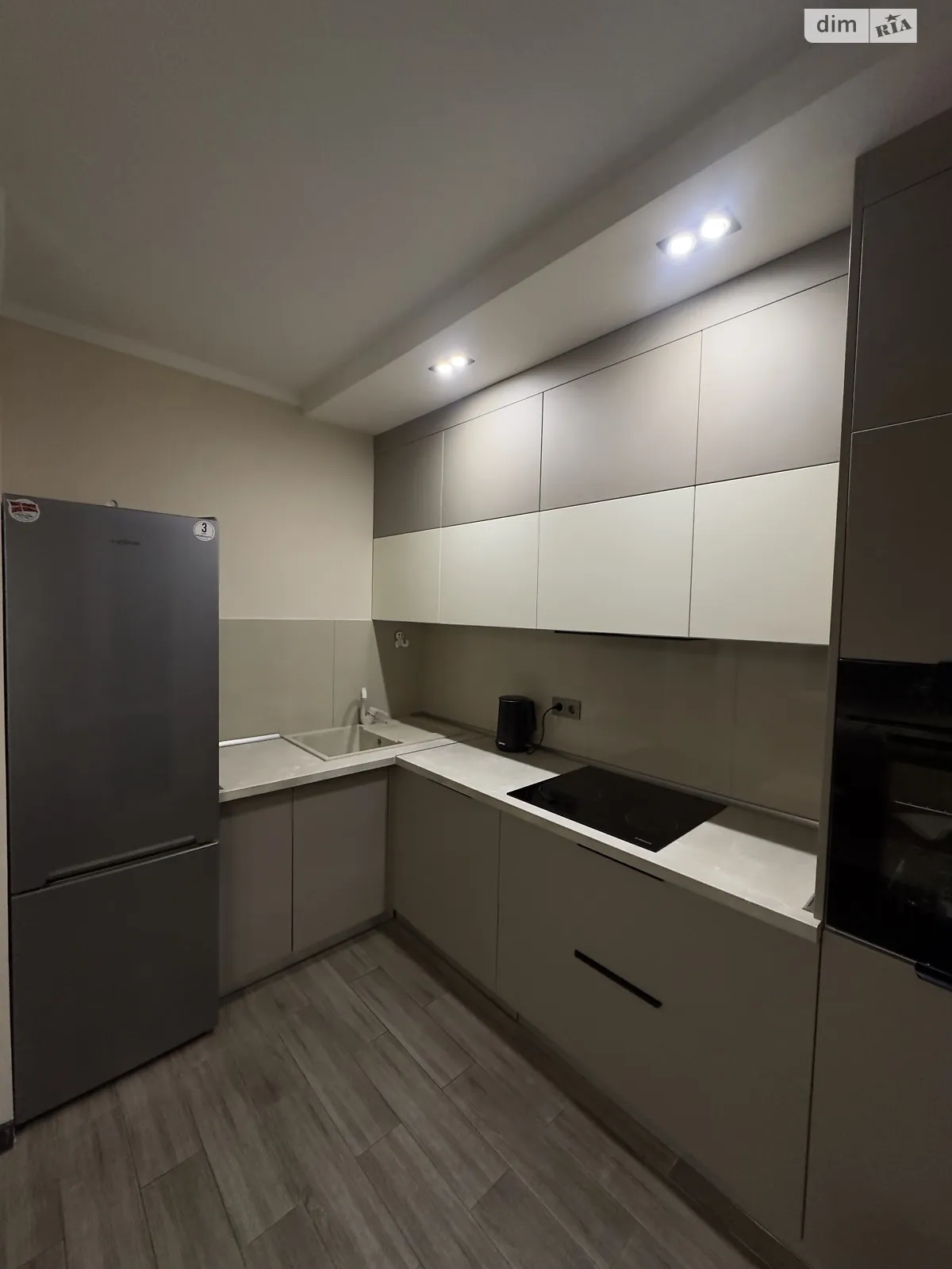 Продается 1-комнатная квартира 37 кв. м в Киеве, ул. Стеценко, 75Д - фото 1