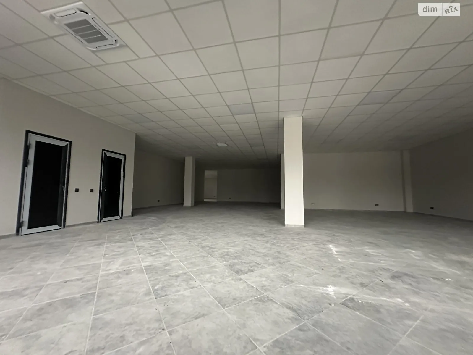 Сдается в аренду помещения свободного назначения 241 кв. м в 6-этажном здании, цена: 2651 $ - фото 1