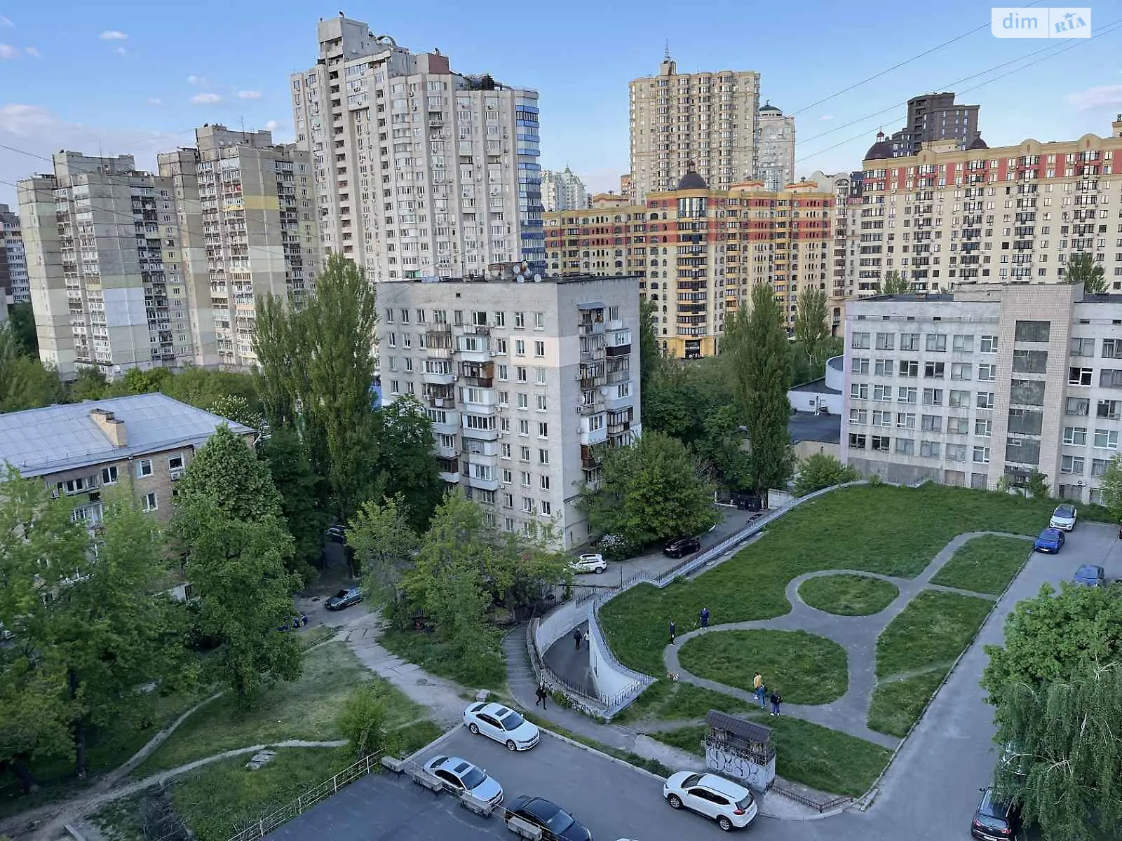 Здається в оренду 1-кімнатна квартира 33 кв. м у Києві, вул. Казармена(Григорія Андрющенка), 4Б - фото 1