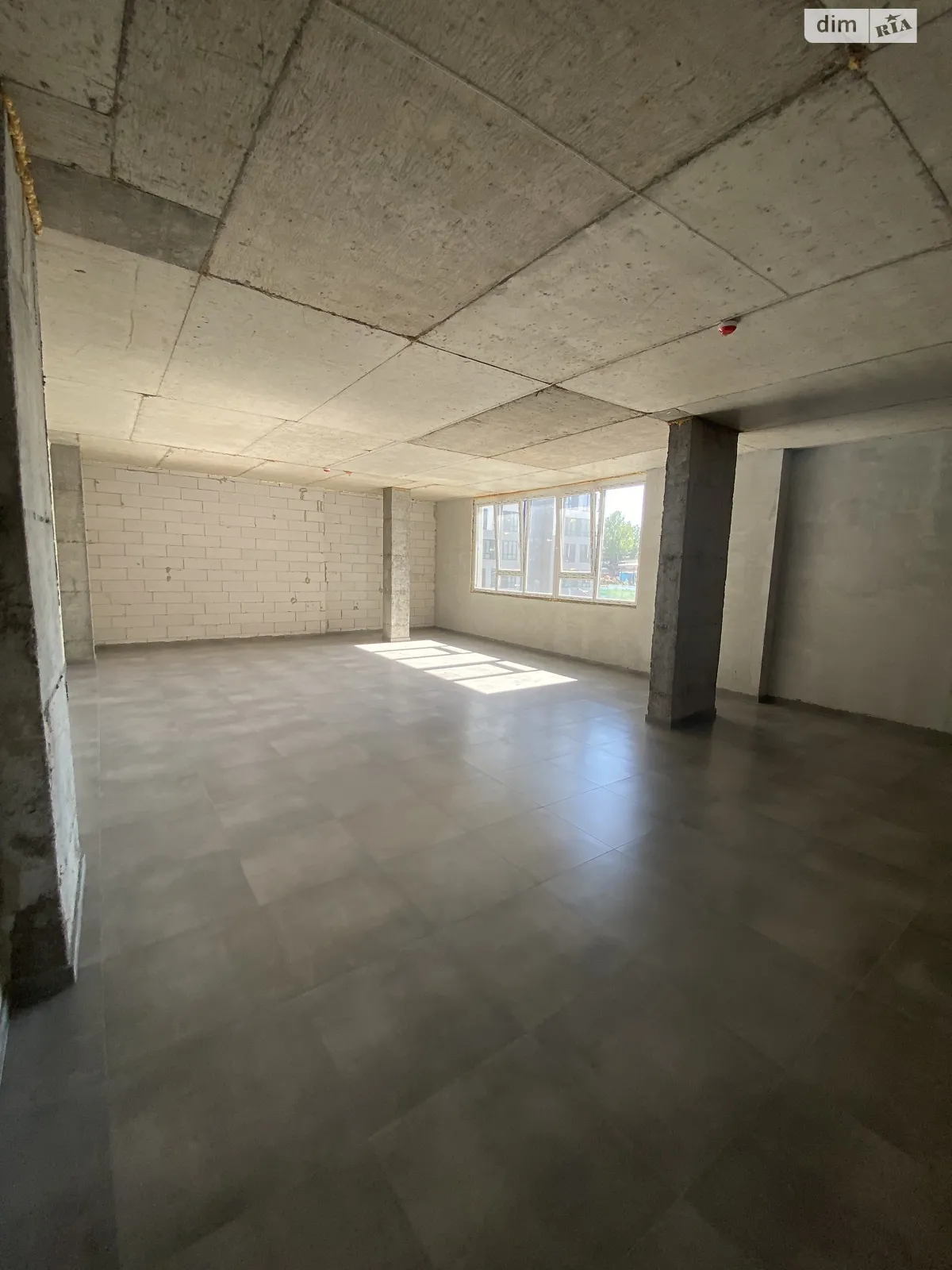 Сдается в аренду офис 69 кв. м в бизнес-центре, цена: 24150 грн - фото 1