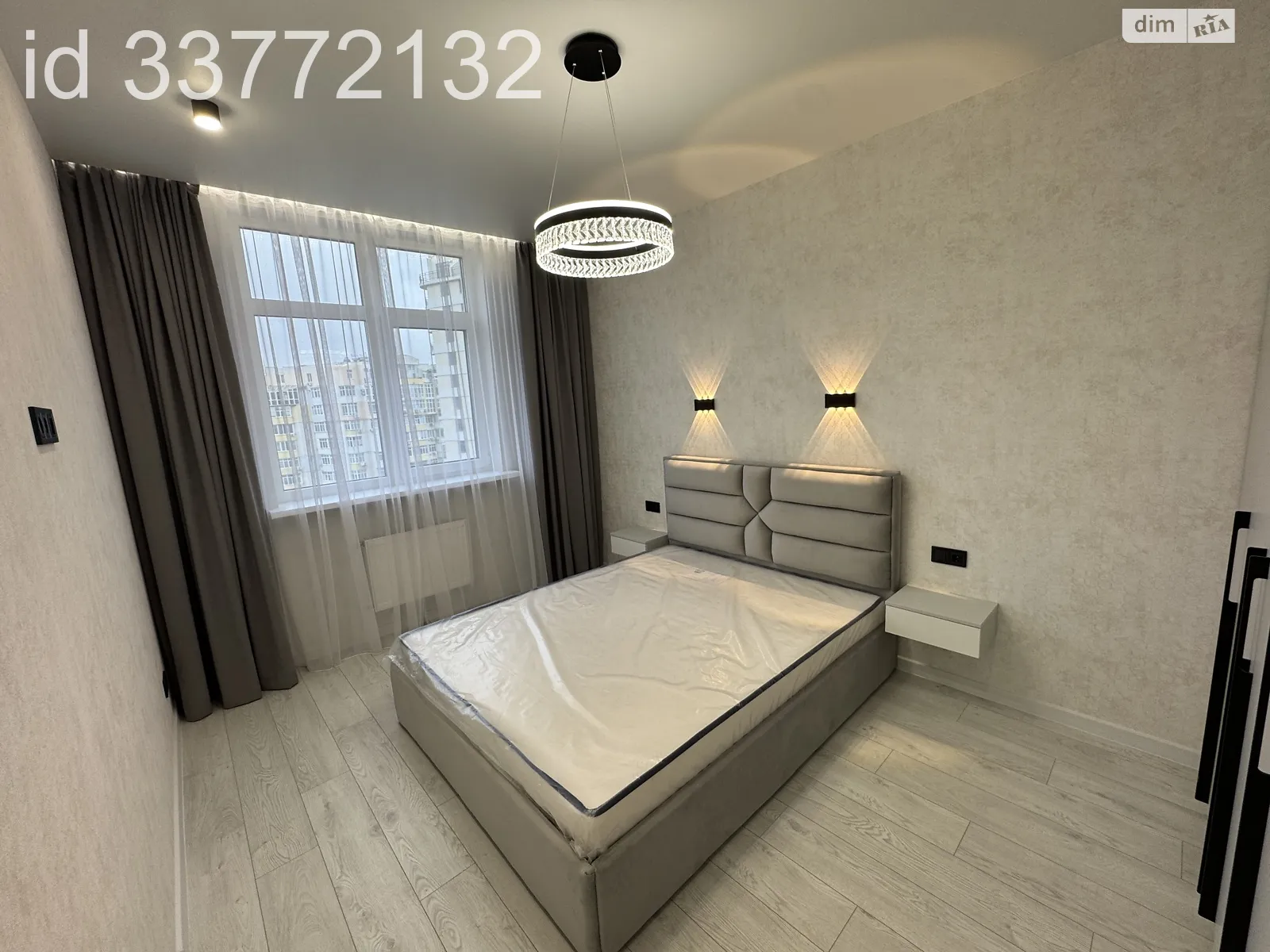 Продается 1-комнатная квартира 43 кв. м в Одессе, ул. Краснова, 1А - фото 1