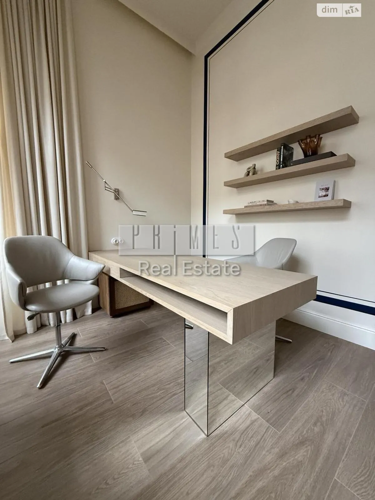 Сдается в аренду офис 80 кв. м в бизнес-центре, цена: 3600 $ - фото 1