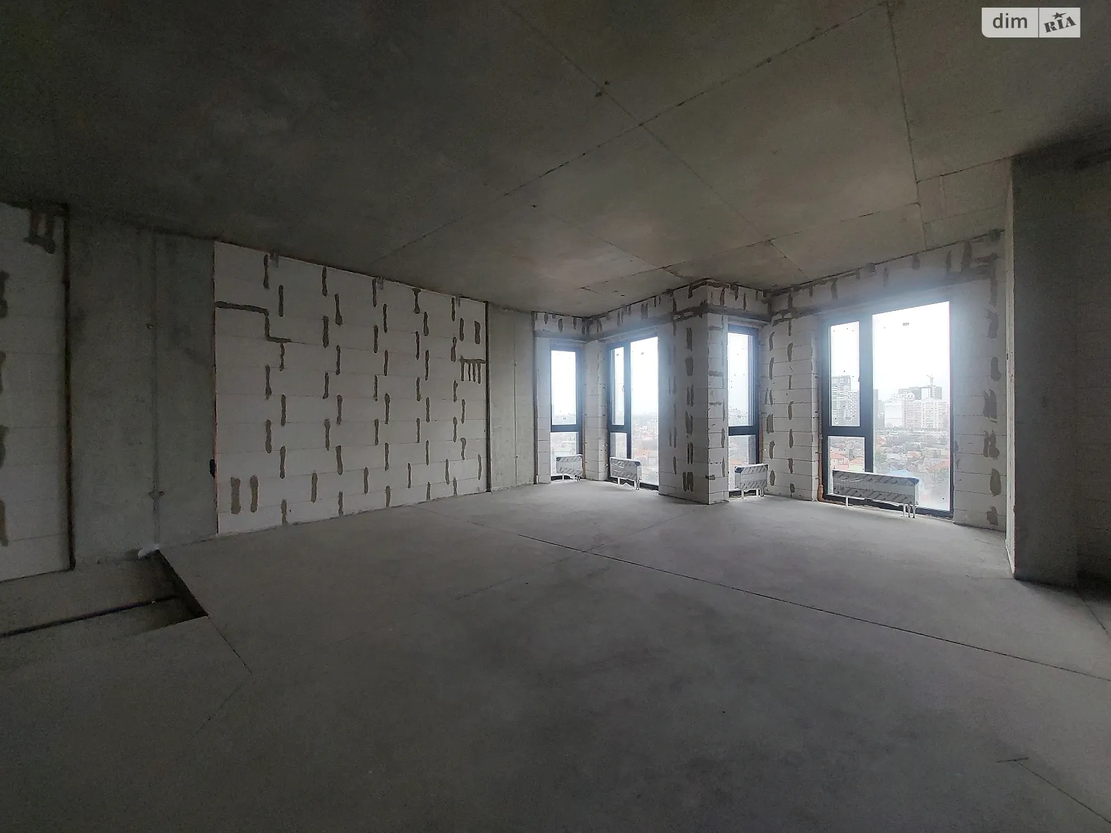 Продається 2-кімнатна квартира 52 кв. м у Одесі, вул. Чубаївська, 1 - фото 1