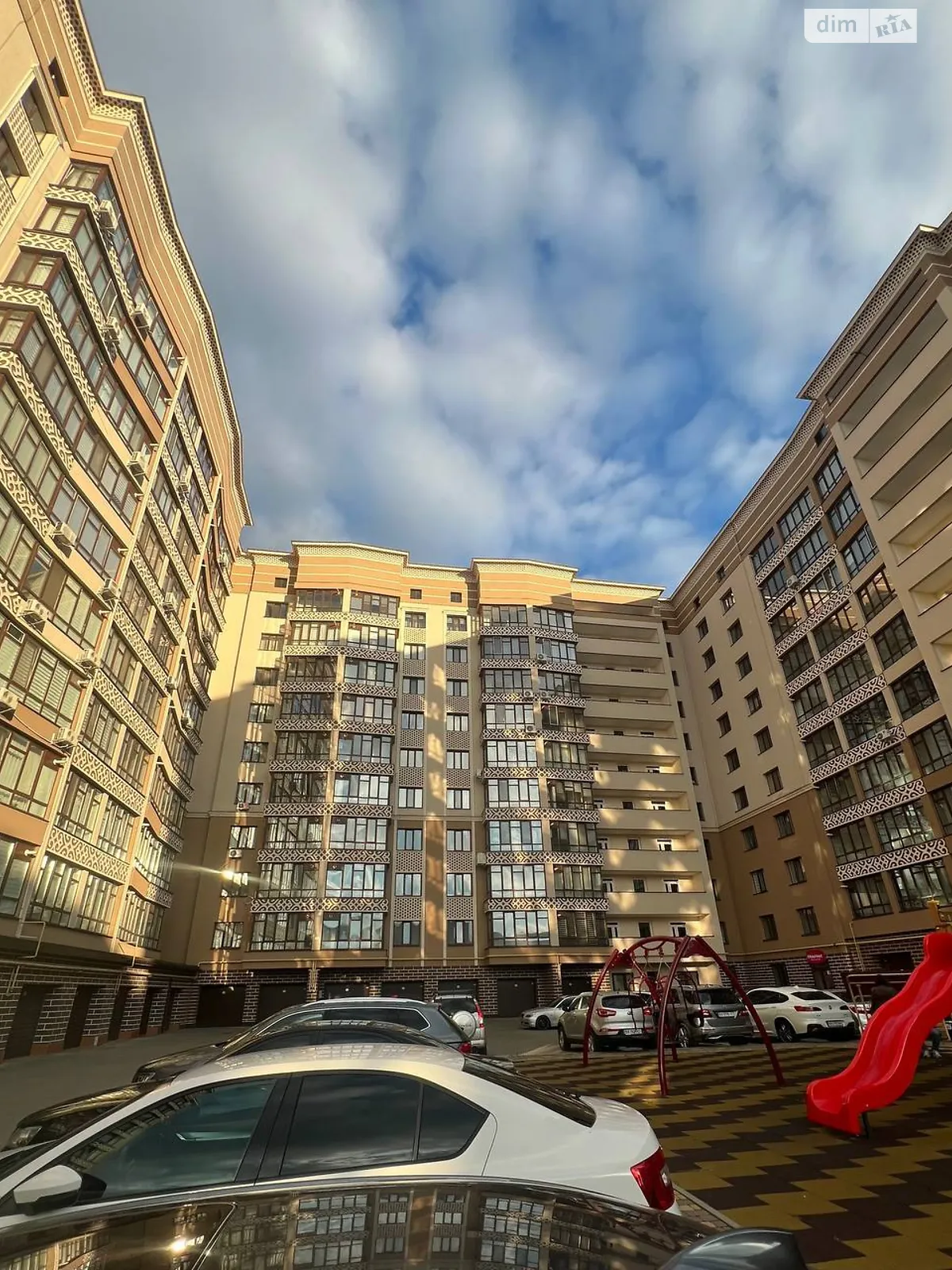 Продається 3-кімнатна квартира 95.5 кв. м у Хмельницькому, вул. Проскурівського Підпілля, 110 - фото 1