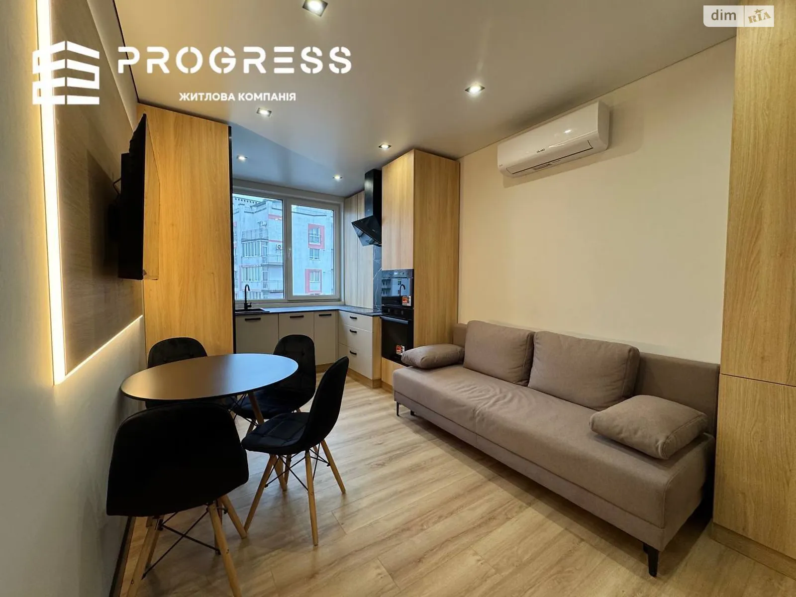 Продается 1-комнатная квартира 37 кв. м в Ивано-Франковске, цена: 78500 $ - фото 1