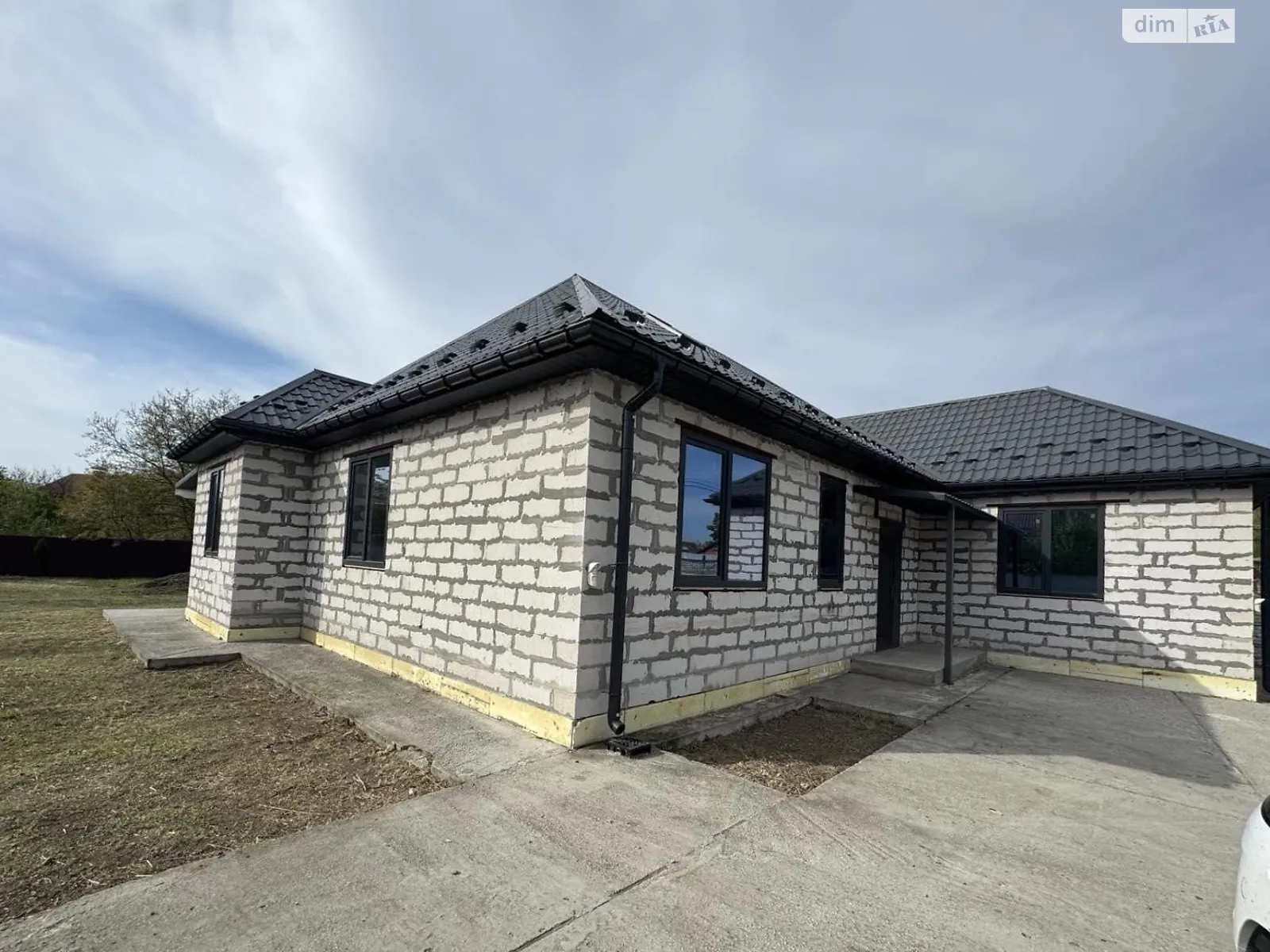 Продается одноэтажный дом 155 кв. м с балконом, цена: 126800 $ - фото 1