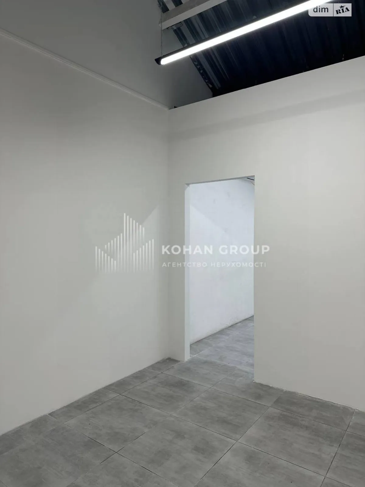 Сдается в аренду офис 80 кв. м в бизнес-центре, цена: 22000 грн - фото 1