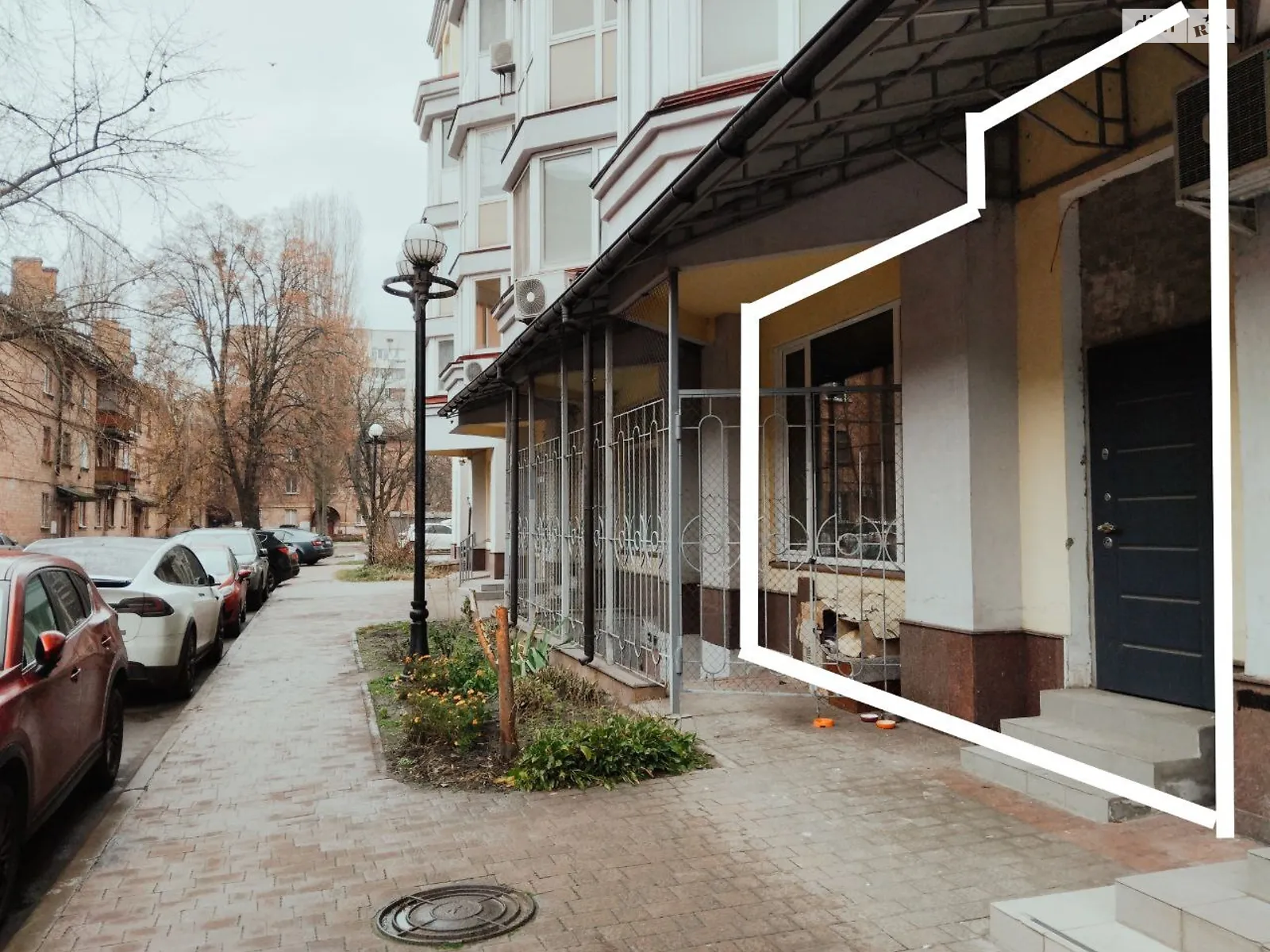 Здається в оренду приміщення вільного призначення 108.9 кв. м в 16-поверховій будівлі, цена: 1200 $ - фото 1