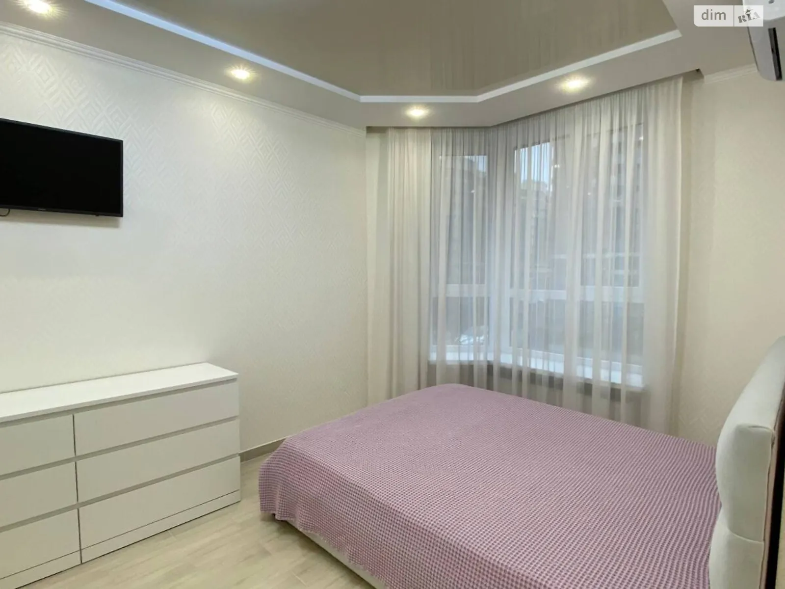 Сдается в аренду 1-комнатная квартира 42 кв. м в Софиевской Борщаговке, просп. Мартынова, 9 - фото 1