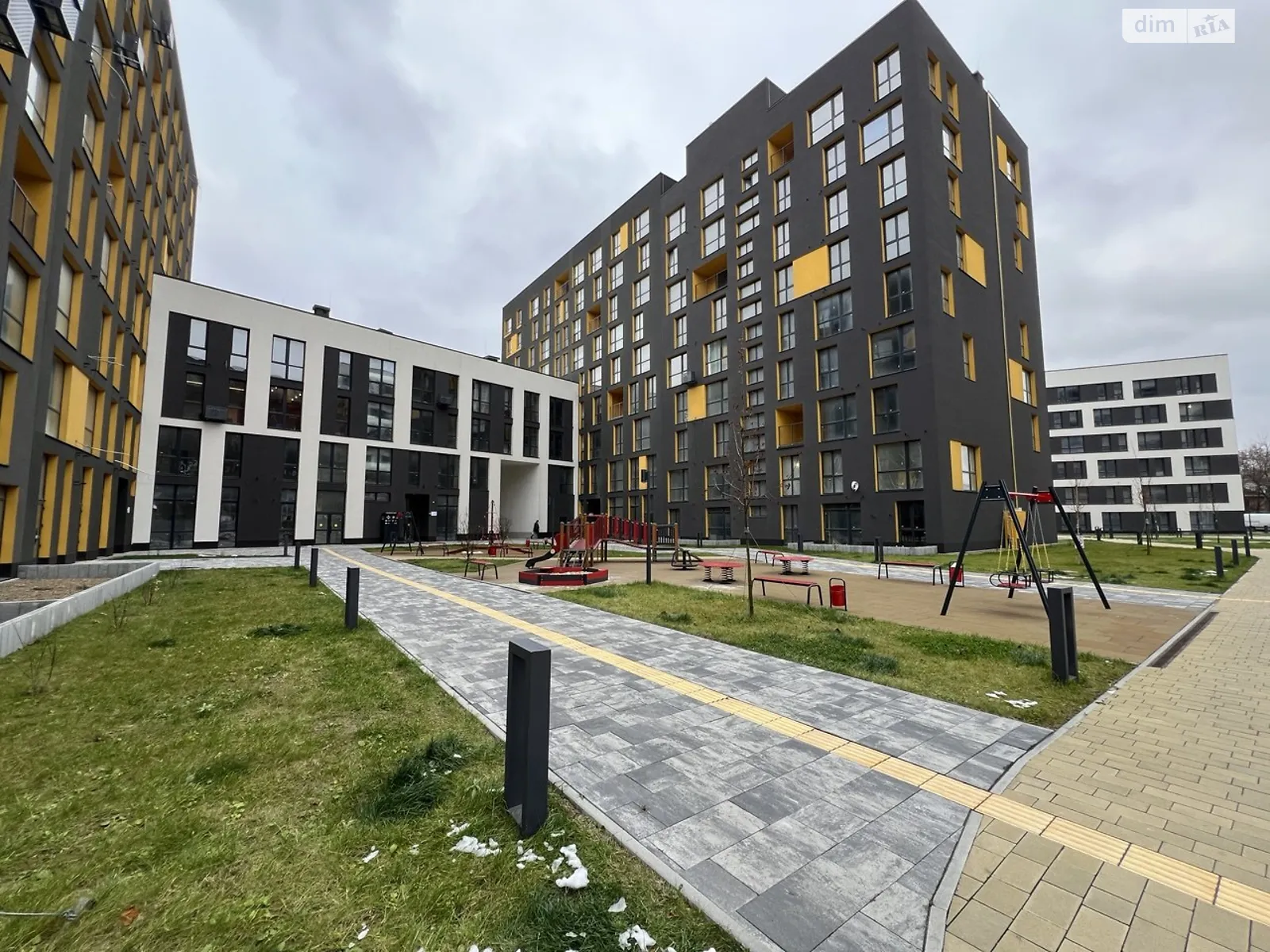 Продается 2-комнатная квартира 85.33 кв. м в Львове, ул. Хмельницкого Богдана, 207 - фото 1