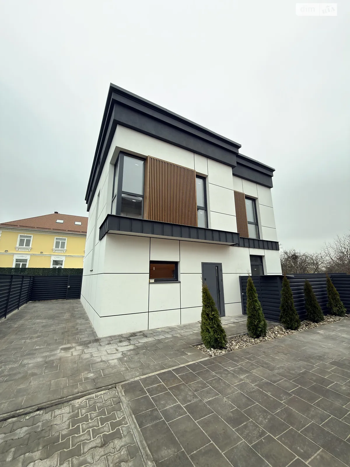 Продається будинок 2 поверховий 130 кв. м с басейном, цена: 140000 $ - фото 1