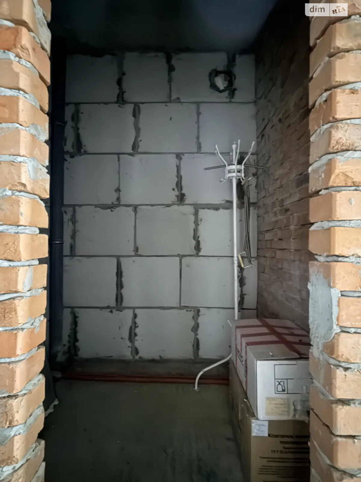 Продається 1-кімнатна квартира 54 кв. м у Чорноморську, вул. Радісна, 21А - фото 1