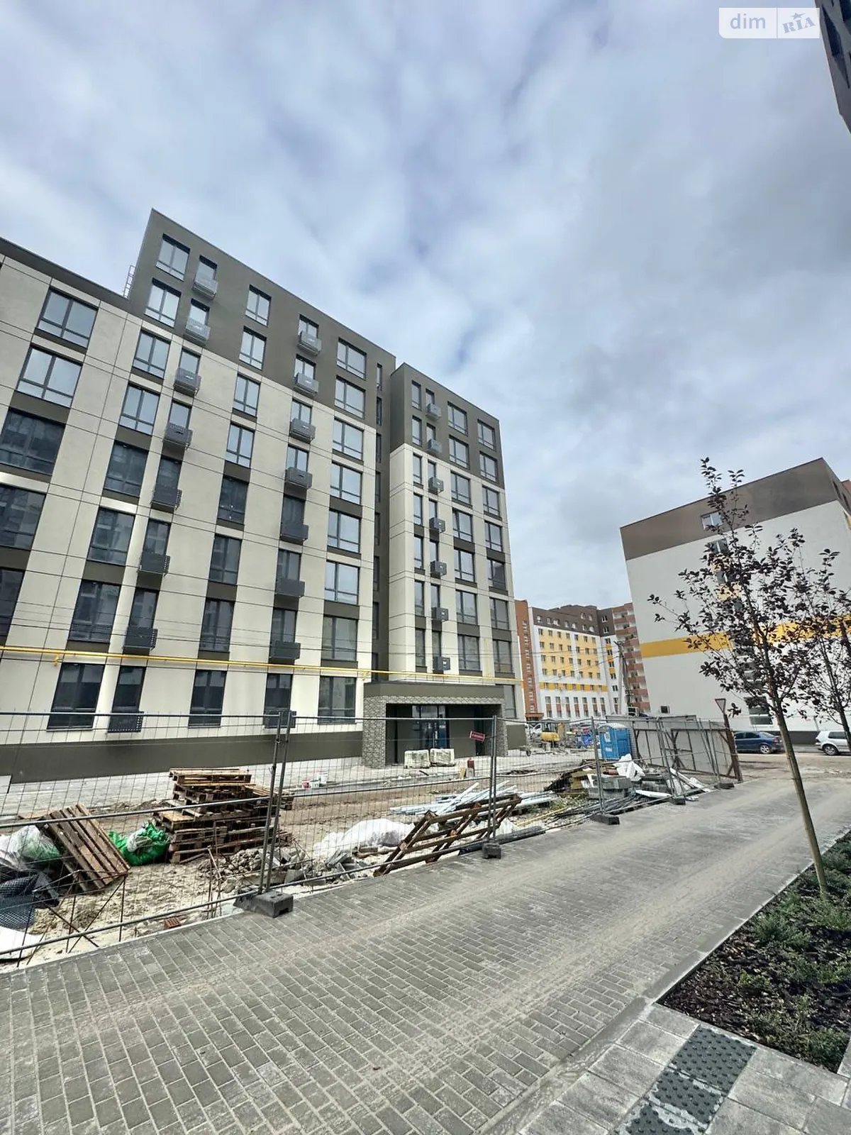 Продается 1-комнатная квартира 41 кв. м в Сокольниках, ул. Героев Майдана, 17 - фото 1