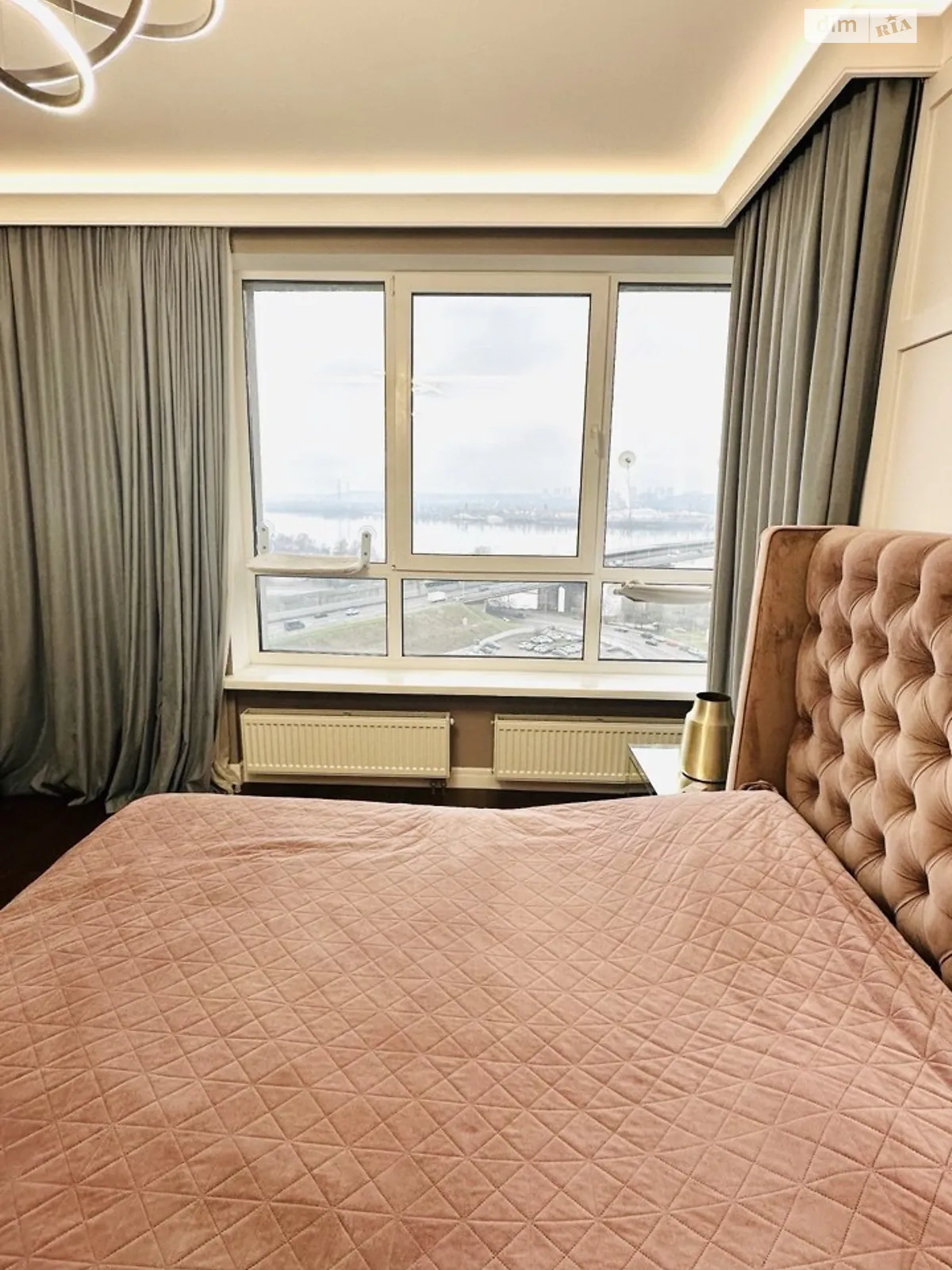 Продается 2-комнатная квартира 62.3 кв. м в Киеве, ул. Заречная, 1В - фото 1