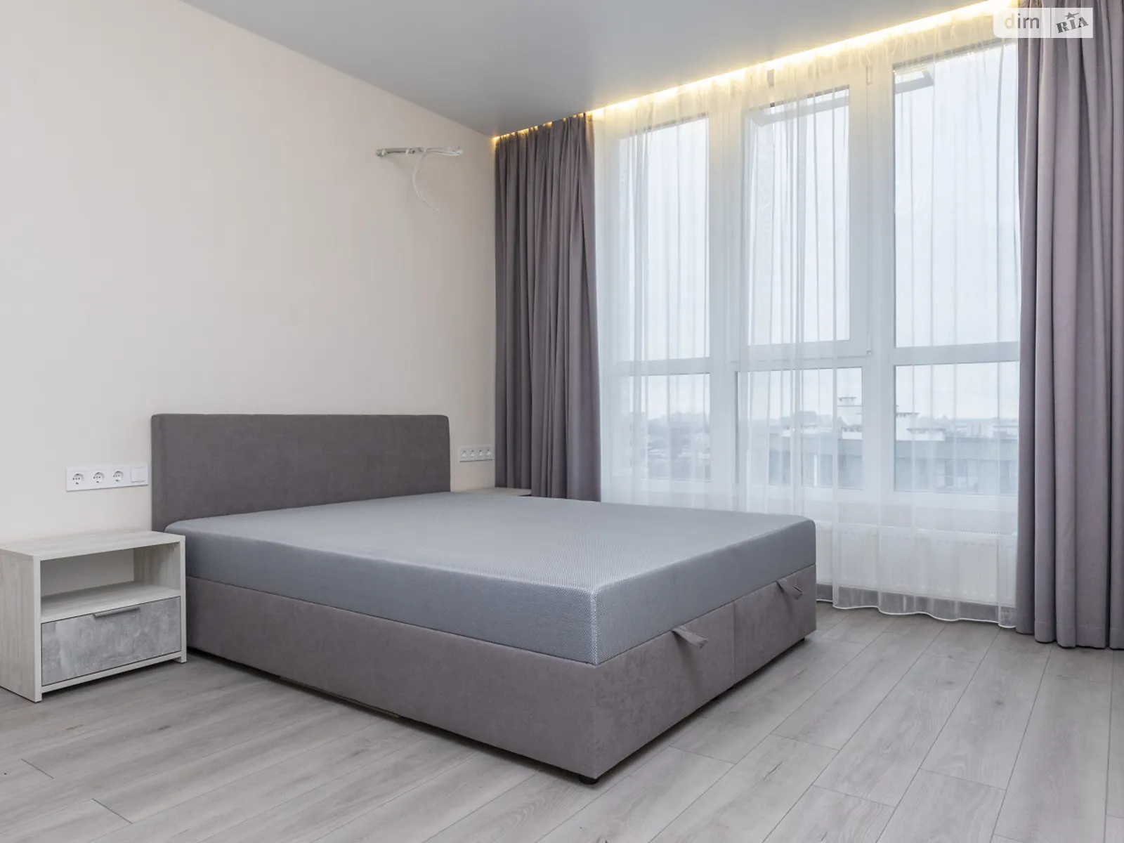 Продається 2-кімнатна квартира 49 кв. м у Києві, вул. Івана Виговського(Маршала Гречка), 12К - фото 1