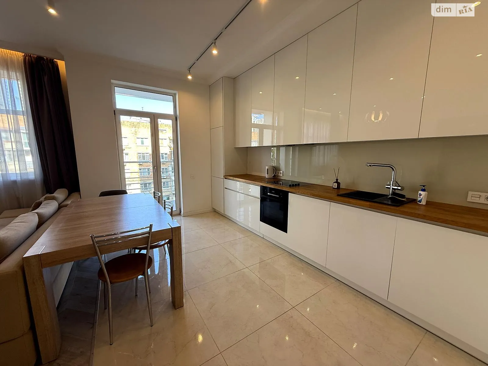 Продается 2-комнатная квартира 73 кв. м в Киеве, ул. Саперное Поле, 12 - фото 1