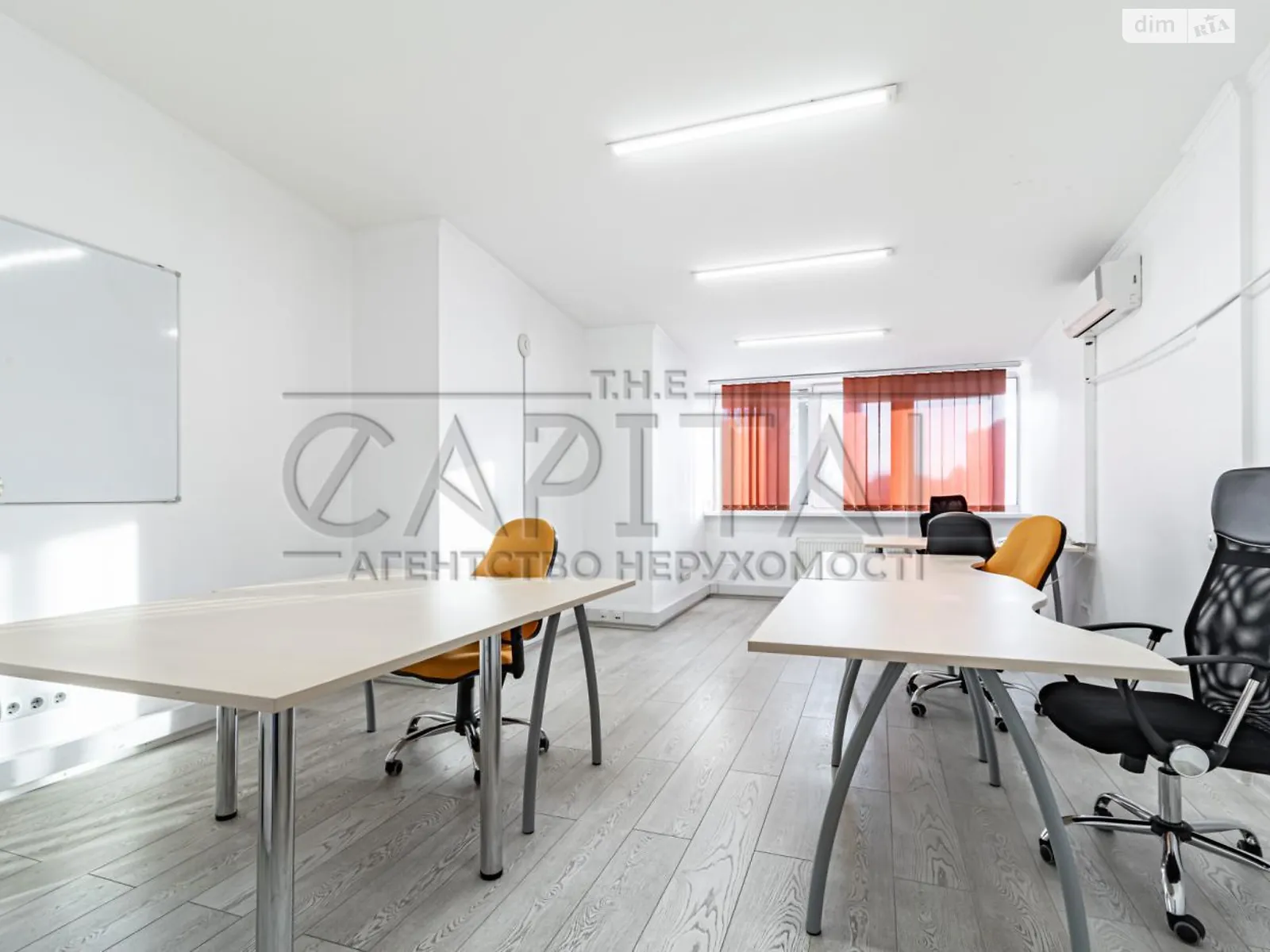 Сдается в аренду офис 320 кв. м в бизнес-центре, цена: 3000 $ - фото 1