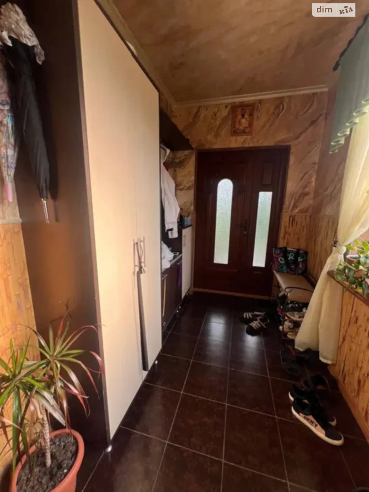 Продается дом на 2 этажа 200 кв. м с участком, цена: 129000 $ - фото 1