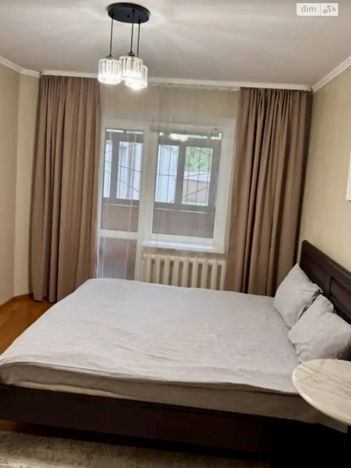 Сдается в аренду комната 65 кв. м в Ровно, цена: 4500 грн - фото 1