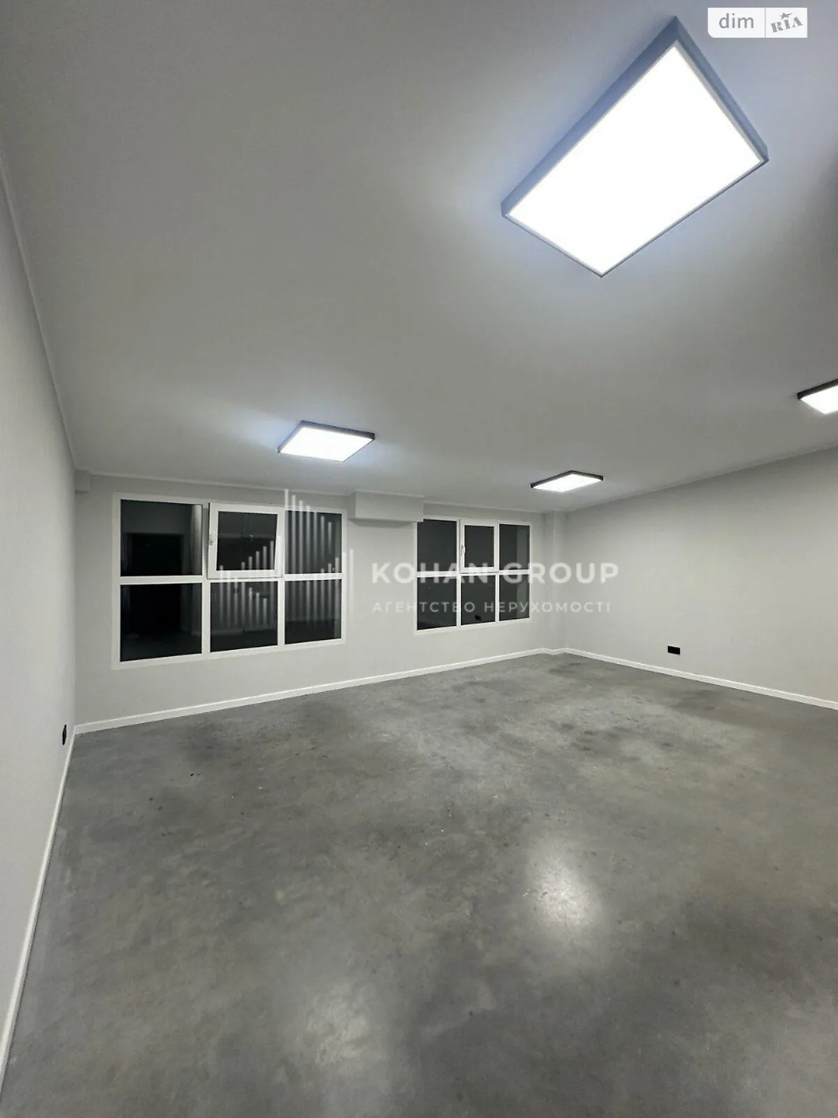 Сдается в аренду офис 37.4 кв. м в бизнес-центре, цена: 12000 грн - фото 1
