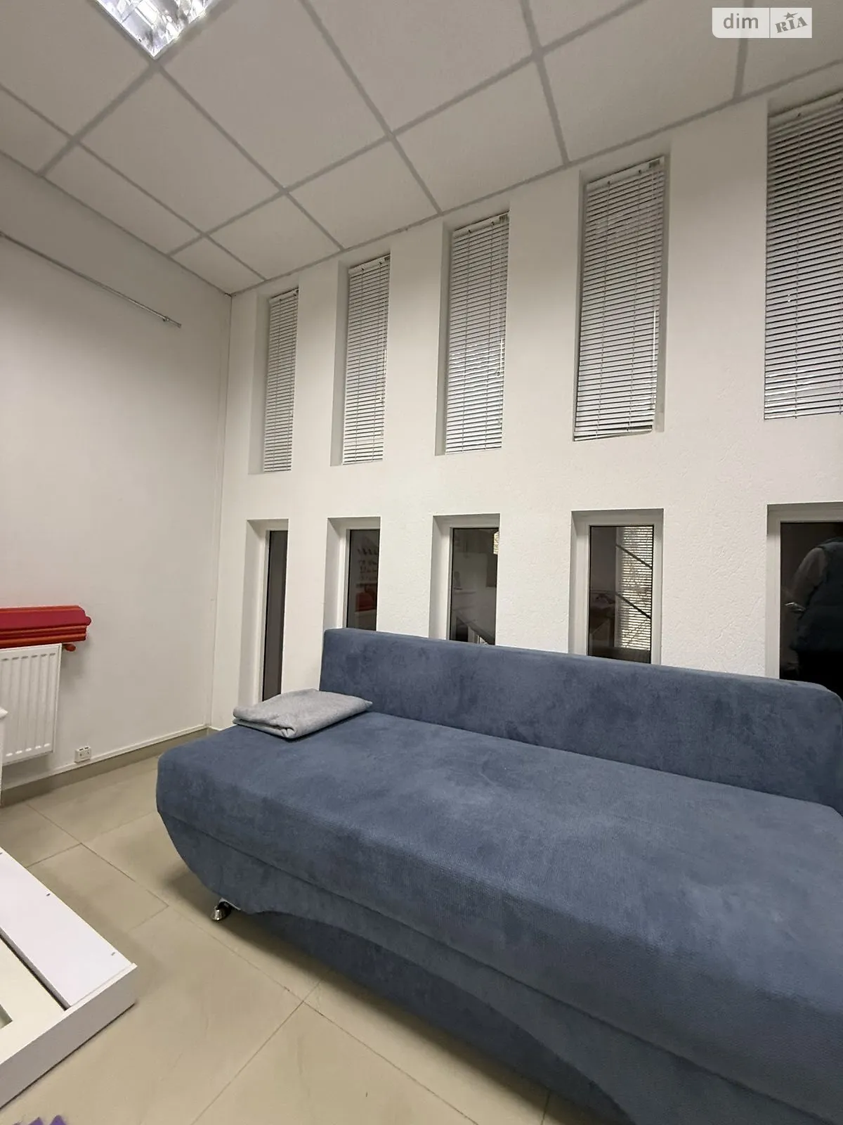 Сдается в аренду офис 26 кв. м в бизнес-центре, цена: 12000 грн - фото 1