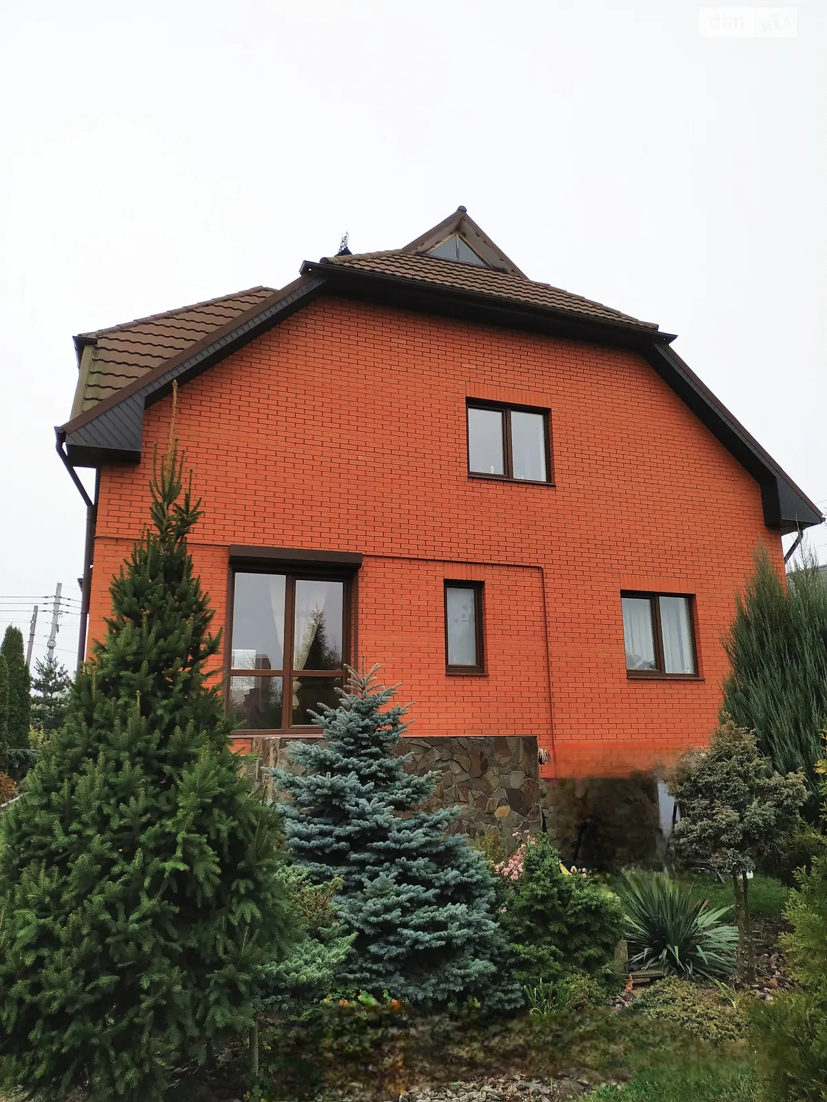 Продается дом на 2 этажа 270 кв. м с беседкой, цена: 320000 $ - фото 1