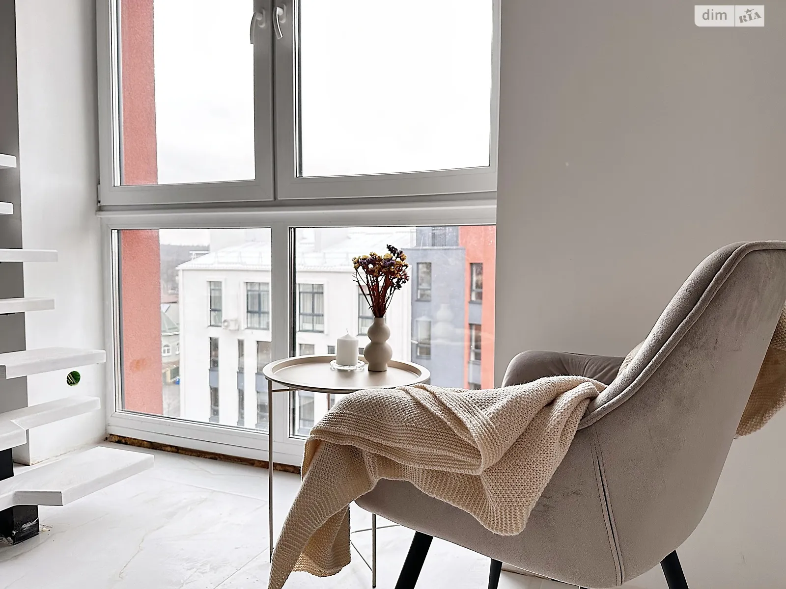 Продается 1-комнатная квартира 43.5 кв. м в, цена: 60200 $ - фото 1