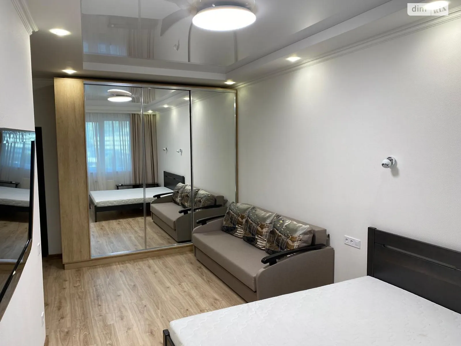 Сдается в аренду 1-комнатная квартира в Одессе, ул. Генуэзская, 3А - фото 1