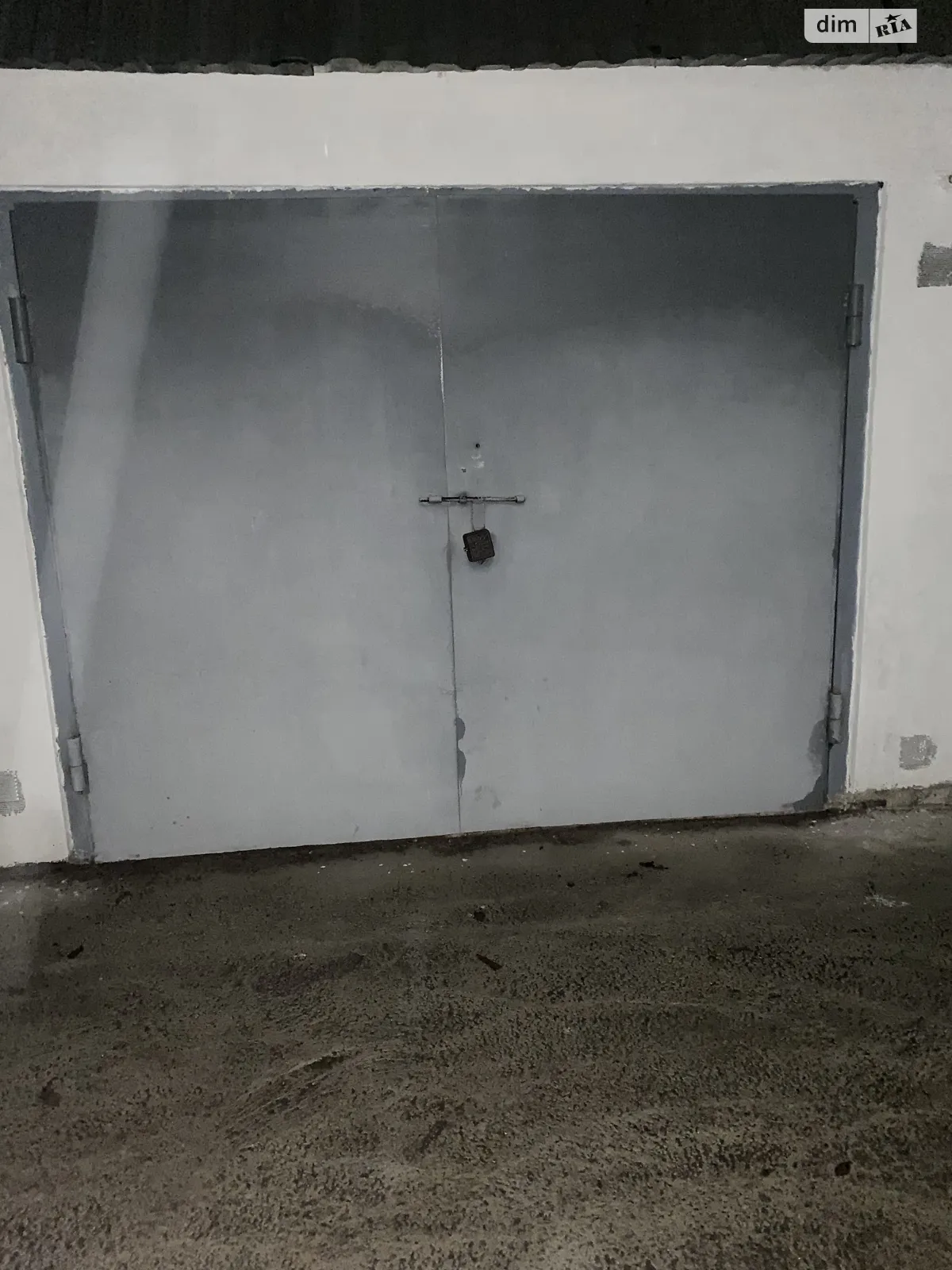 Сдается в аренду отдельно стоящий гараж под легковое авто на 18.2 кв. м, цена: 2100 грн - фото 1