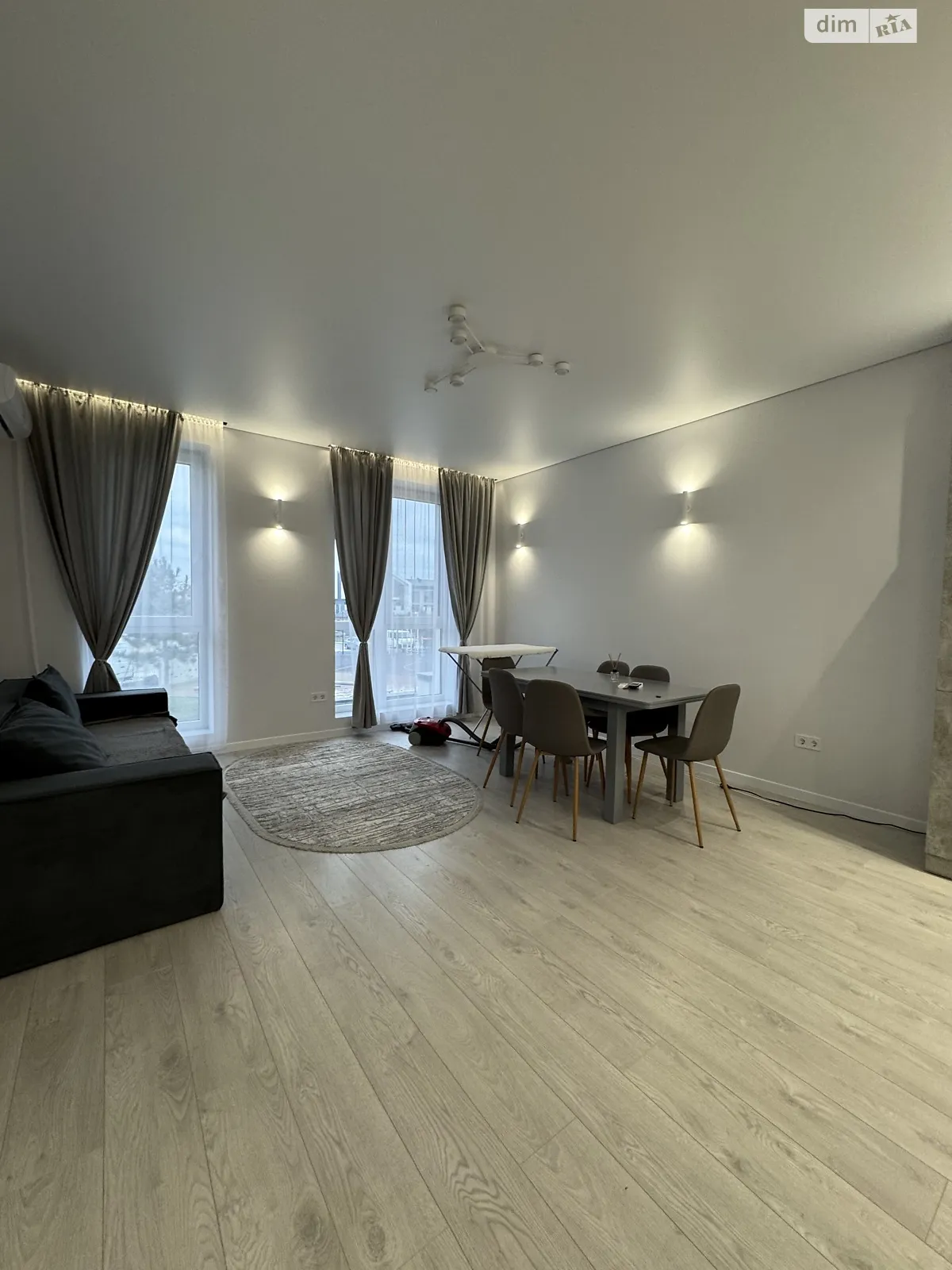 Сдается в аренду 1-комнатная квартира 45 кв. м в, цена: 600 $ - фото 1