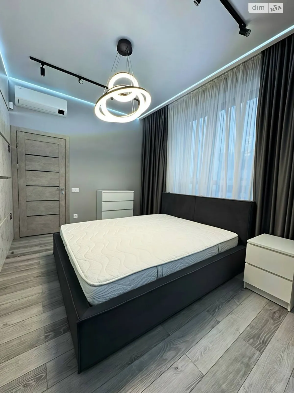 Продається 1-кімнатна квартира 62.5 кв. м у Дніпрі, бул. Зоряний, 1М - фото 1