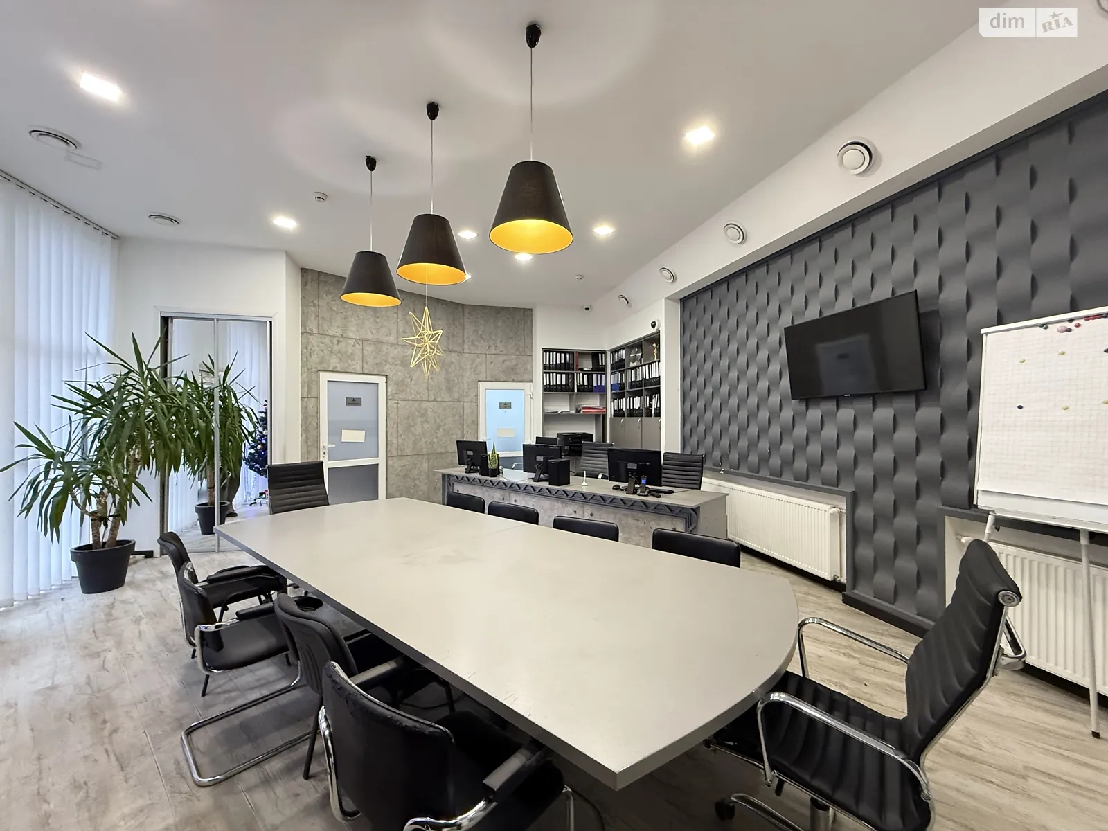 Продается офис 78.6 кв. м в бизнес-центре, цена: 150000 $ - фото 1