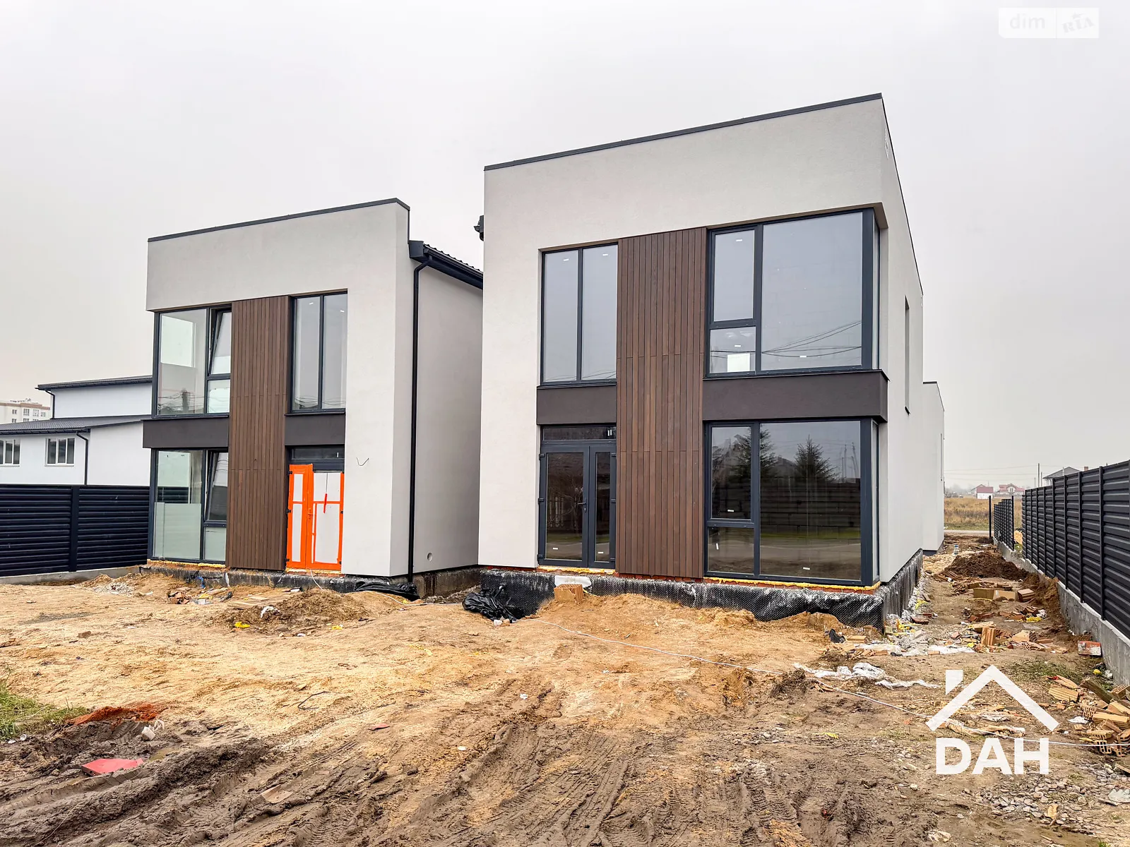 Продається будинок 2 поверховий 195 кв. м з банею/сауною, цена: 160000 $ - фото 1