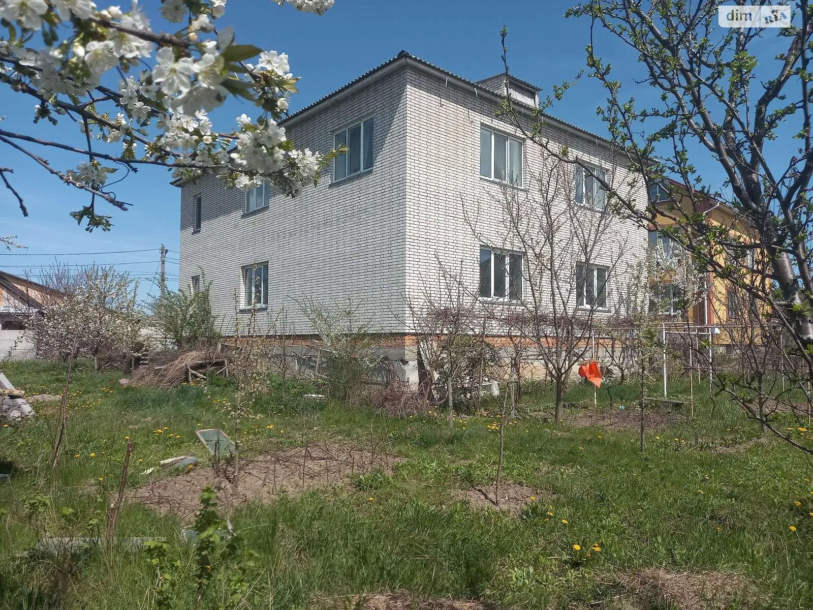 Продается дом на 2 этажа 311 кв. м с беседкой, цена: 180000 $ - фото 1