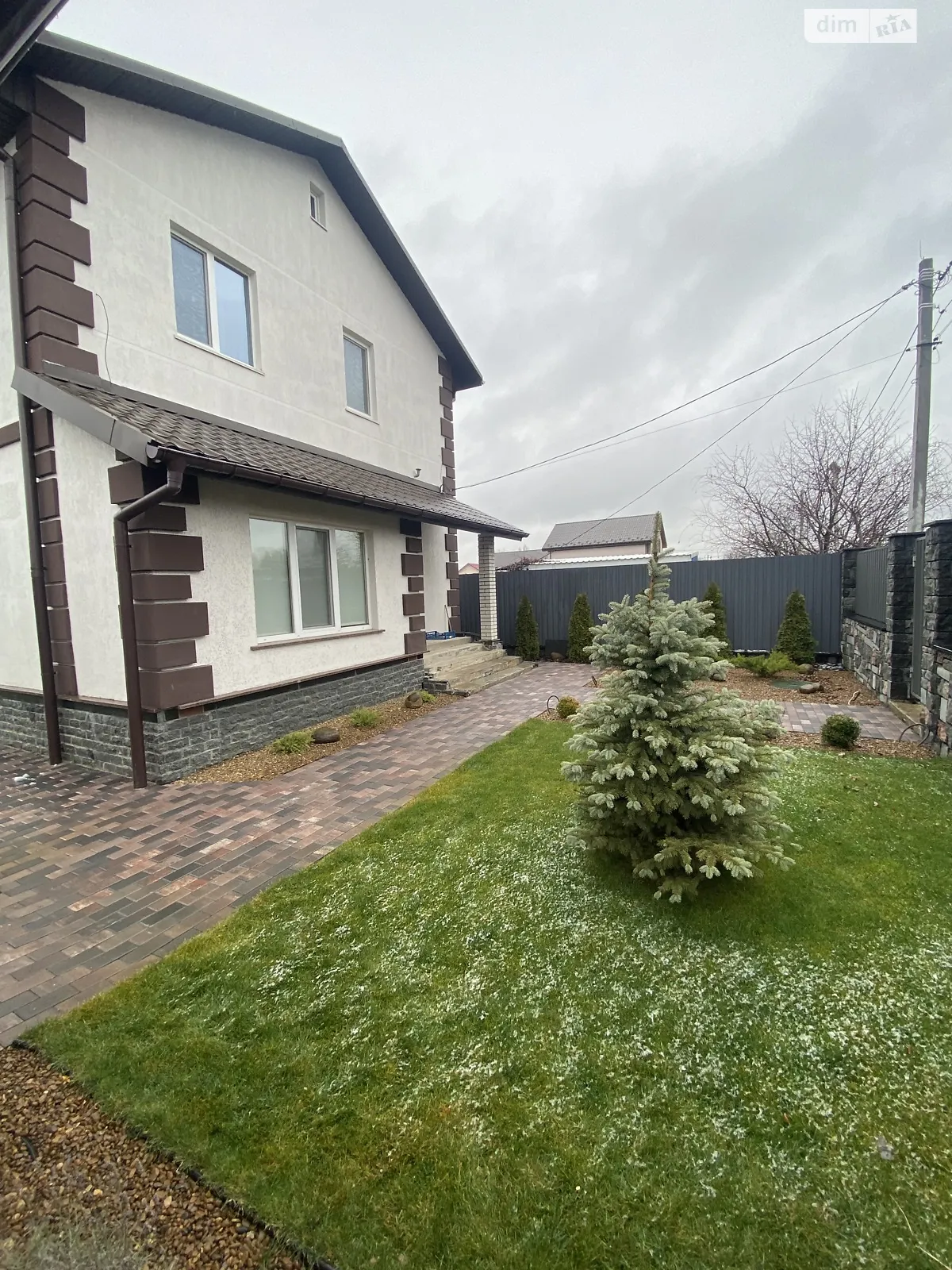 Продается дом на 2 этажа 130 кв. м с баней/сауной, цена: 192500 $ - фото 1