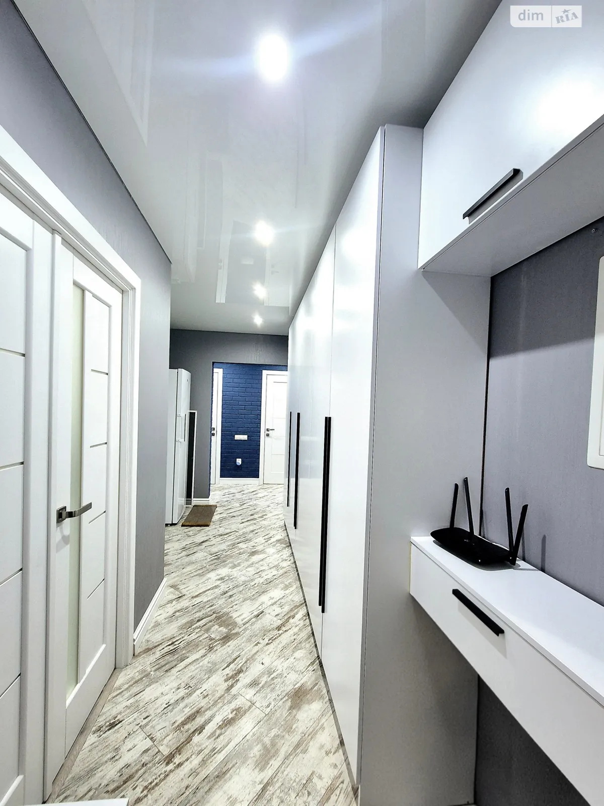 Продается 3-комнатная квартира 64.08 кв. м в Житомире, цена: 79500 $ - фото 1